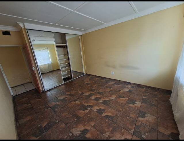 1 BEDROOM APARTMENT FOR SALE IN LAMBTON